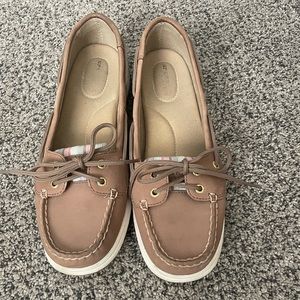 Women’s Sperry’s top-sided style STS91331. Size 9